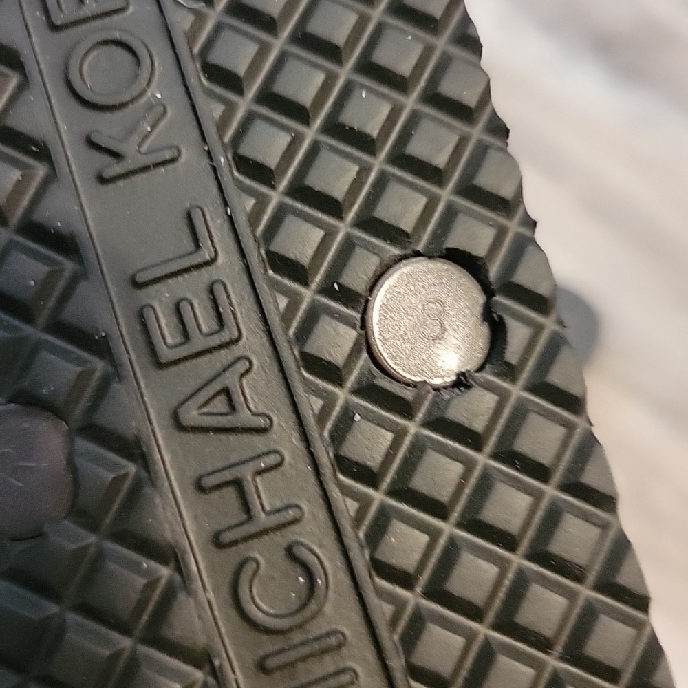 Michael Kors Signature‎ Logo Sandals Womens 8 Flip Flops NEW Casual - Picture 6 of 6